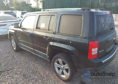 2011 Jeep Patriot Latitude X из США, поврежденный, VIN 1J4NF4GB4BD173237